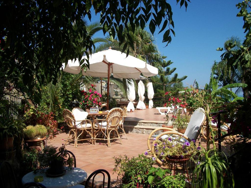 Holidaysora Taormina - Il Giardino Di Graziella Exterior foto