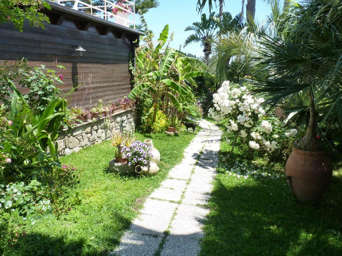 Holidaysora Taormina - Il Giardino Di Graziella Exterior foto